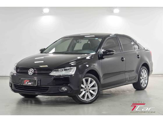 VOLKSWAGEN JETTA 2.0 COMFORTLINE FLEX 4P TIPTRONIC